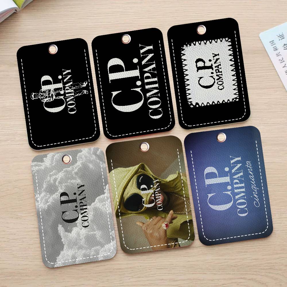 Phone Accessories Company - Marca de Moda C-P Company, Estuche