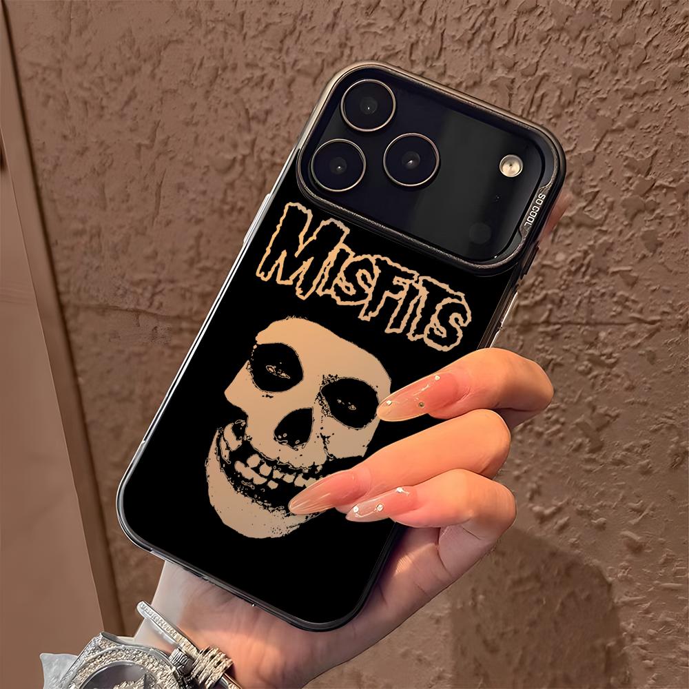 Funda Misfits para iPhone 17 1 - Phone Accessories Iphone reseña y precio